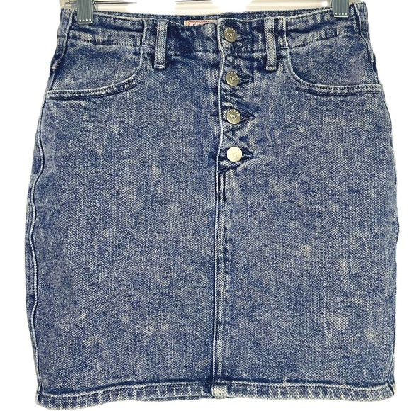 Vintage Guess Triangle 90s Acid Wash Button Fly High Waist Mini Skirt XS US26 - Picture 1 of 5